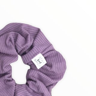 wide knit soft scrunchie